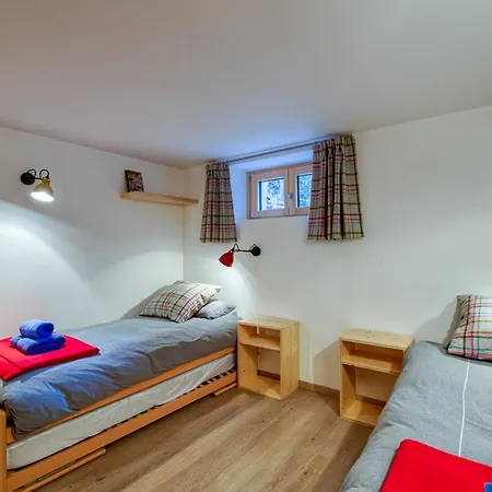 Domek alpejski Luxury Sleeps 10 Mont Blanc View Hammam