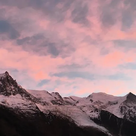 Luxury Sleeps 10 Mont Blanc View Hammam